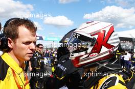 Kevin Magnussen (DEN) Renault Sport F1 Team on the grid. 20.03.2016. Formula 1 World Championship, Rd 1, Australian Grand Prix, Albert Park, Melbourne, Australia, Race Day.