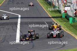 (L to R): Carlos Sainz Jr (ESP) Scuderia Toro Rosso STR11 and Romain Grosjean (FRA) Haas F1 Team VF-16 battle for position. 20.03.2016. Formula 1 World Championship, Rd 1, Australian Grand Prix, Albert Park, Melbourne, Australia, Race Day.