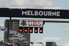 Red lights as the race is stopped. 20.03.2016. Formula 1 World Championship, Rd 1, Australian Grand Prix, Albert Park, Melbourne, Australia, Race Day.