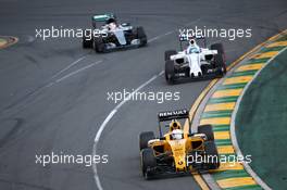 Kevin Magnussen (DEN) Renault Sport F1 Team RS16. 20.03.2016. Formula 1 World Championship, Rd 1, Australian Grand Prix, Albert Park, Melbourne, Australia, Race Day.