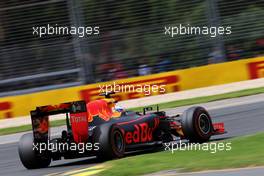 Daniel Ricciardo (AUS), Red Bull Racing  19.03.2016. Formula 1 World Championship, Rd 1, Australian Grand Prix, Albert Park, Melbourne, Australia, Qualifying Day.