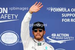 Lewis Hamilton (GBR), Mercedes AMG F1 Team  19.03.2016. Formula 1 World Championship, Rd 1, Australian Grand Prix, Albert Park, Melbourne, Australia, Qualifying Day.
