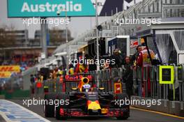 Daniel Ricciardo (AUS) Red Bull Racing RB12. 19.03.2016. Formula 1 World Championship, Rd 1, Australian Grand Prix, Albert Park, Melbourne, Australia, Qualifying Day.