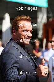 Arnold Schwarzenegger (USA). 20.03.2016. Formula 1 World Championship, Rd 1, Australian Grand Prix, Albert Park, Melbourne, Australia, Race Day.