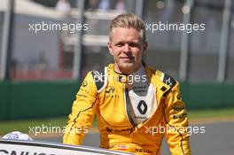 Kevin Magnussen (DEN) Renault Sport F1 Team on the drivers parade. 20.03.2016. Formula 1 World Championship, Rd 1, Australian Grand Prix, Albert Park, Melbourne, Australia, Race Day.