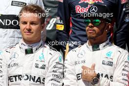Nico Rosberg (GER), Mercedes AMG F1 Team and Lewis Hamilton (GBR), Mercedes AMG F1 Team  20.03.2016. Formula 1 World Championship, Rd 1, Australian Grand Prix, Albert Park, Melbourne, Australia, Race Day.