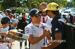 (L to R): Felipe Massa (BRA) Williams and Felipe Nasr (BRA) Sauber F1 Team. 20.03.2016. Formula 1 World Championship, Rd 1, Australian Grand Prix, Albert Park, Melbourne, Australia, Race Day.