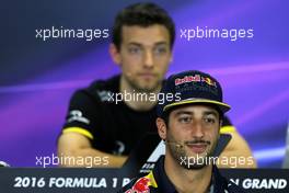 Daniel Ricciardo (AUS), Red Bull Racing  17.03.2016. Formula 1 World Championship, Rd 1, Australian Grand Prix, Albert Park, Melbourne, Australia, Preparation Day.