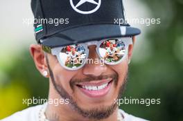 Lewis Hamilton (GBR) Mercedes AMG F1. 17.03.2016. Formula 1 World Championship, Rd 1, Australian Grand Prix, Albert Park, Melbourne, Australia, Preparation Day.