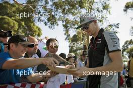 Nico Hulkenberg (GER) Sahara Force India F1 signs autographs for the fans. 17.03.2016. Formula 1 World Championship, Rd 1, Australian Grand Prix, Albert Park, Melbourne, Australia, Preparation Day.