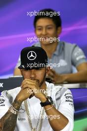 Lewis Hamilton (GBR), Mercedes AMG F1 Team  17.03.2016. Formula 1 World Championship, Rd 1, Australian Grand Prix, Albert Park, Melbourne, Australia, Preparation Day.