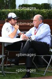 (L to R): Fernando Alonso (ESP) McLaren with Ron Dennis (GBR) McLaren Executive Chairman. 17.03.2016. Formula 1 World Championship, Rd 1, Australian Grand Prix, Albert Park, Melbourne, Australia, Preparation Day.