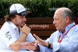 Fernando Alonso (ESP), McLaren Honda and Ron Dennis (GBR), McLaren Honda 17.03.2016. Formula 1 World Championship, Rd 1, Australian Grand Prix, Albert Park, Melbourne, Australia, Preparation Day.