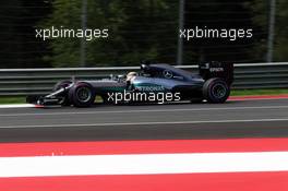 Lewis Hamilton (GBR) Mercedes AMG F1 W07 Hybrid. 01.07.2016. Formula 1 World Championship, Rd 9, Austrian Grand Prix, Spielberg, Austria, Practice Day.