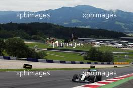 Lewis Hamilton (GBR) Mercedes AMG F1 W07 Hybrid. 03.07.2016. Formula 1 World Championship, Rd 9, Austrian Grand Prix, Spielberg, Austria, Race Day.