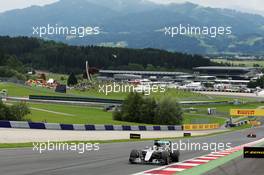 Lewis Hamilton (GBR) Mercedes AMG F1 W07 Hybrid. 03.07.2016. Formula 1 World Championship, Rd 9, Austrian Grand Prix, Spielberg, Austria, Race Day.