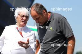 Bernie Ecclestone (GBR) and Gerhard Berger (AUT) 02.07.2016. Formula 1 World Championship, Rd 9, Austrian Grand Prix, Spielberg, Austria, Qualifying Day.