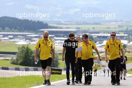 Jolyon Palmer (GBR), Renault Sport F1 Team and Julien Simon-Chautemps (FRA), Renault Sport F1 Team  30.06.2016. Formula 1 World Championship, Rd 9, Austrian Grand Prix, Spielberg, Austria, Preparation Day.