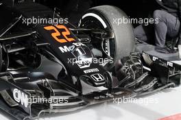 Jenson Button (GBR) McLaren MP4-31 - nosecone and front wing. 22.02.2016. Formula One Testing, Day One, Barcelona, Spain. Monday.