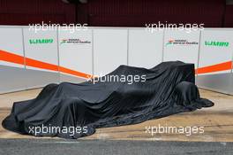 The Sahara Force India F1 VJM09 under wraps. 22.02.2016. Formula One Testing, Day One, Barcelona, Spain. Monday.