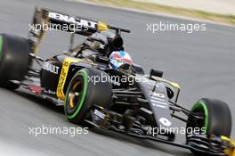 Jolyon Palmer (GBR) Renault Sport F1 Team RS16 . 22.02.2016. Formula One Testing, Day One, Barcelona, Spain. Monday.