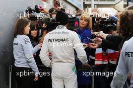 Lewis Hamilton (GBR) Mercedes AMG F1 with the media. 22.02.2016. Formula One Testing, Day One, Barcelona, Spain. Monday.