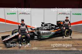 (L to R): Sergio Perez (MEX) Sahara Force India F1 and Nico Hulkenberg (GER) Sahara Force India F1 unveil the Sahara Force India F1 VJM09. 22.02.2016. Formula One Testing, Day One, Barcelona, Spain. Monday.