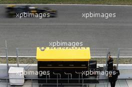 Kevin Magnussen (DEN) Renault Sport F1 Team RS16 passes the team pit gantry. 25.02.2016. Formula One Testing, Day Four, Barcelona, Spain. Thursday.