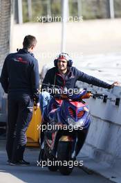 Carlos Sainz Jr (ESP) Scuderia Toro Rosso. 25.02.2016. Formula One Testing, Day Four, Barcelona, Spain. Thursday.