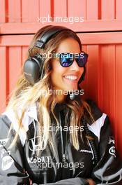 Lara Alvarez (ESP), girlfriend of Fernando Alonso (ESP) McLaren. 23.02.2016. Formula One Testing, Day Two, Barcelona, Spain. Tuesday.