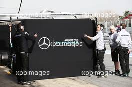 Mercedes AMG F1 screens in the pits. 23.02.2016. Formula One Testing, Day Two, Barcelona, Spain. Tuesday.