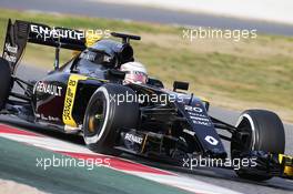 Kevin Magnussen (DEN) Renault Sport F1 Team RS16. 24.02.2016. Formula One Testing, Day Three, Barcelona, Spain. Wednesday.