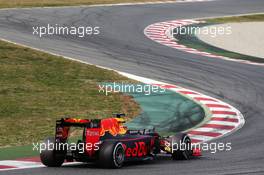 Daniil Kvyat (RUS) Red Bull Racing RB12. 24.02.2016. Formula One Testing, Day Three, Barcelona, Spain. Wednesday.