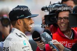 Lewis Hamilton (GBR) Mercedes AMG F1 with the media. 04.03.2016. Formula One Testing, Day Four, Barcelona, Spain. Friday.