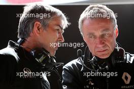 Nick Chester (GBR), Technical Director, Renault Sport F1 Team  and Bob Bell (GBR) Renault Sport Formula One Team  03.03.2016. Formula One Testing, Day Three, Barcelona, Spain. Thursday.