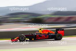 Daniil Kvyat (RUS) Red Bull Racing RB12. 03.03.2016. Formula One Testing, Day Three, Barcelona, Spain. Thursday.