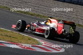 Daniil Kvyat (RUS) Red Bull Racing RB12. 01.03.2016. Formula One Testing, Day One, Barcelona, Spain. Tuesday.