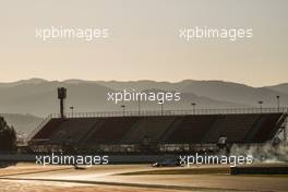 Valtteri Bottas (FIN) Williams FW38 locks up under braking. 01.03.2016. Formula One Testing, Day One, Barcelona, Spain. Tuesday.