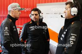 Nico Hulkenberg (GER) Sahara Force India F1 and Bradley Joyce (GBR) Sahara Force India F1 Race Engineer (Right). 01.03.2016. Formula One Testing, Day One, Barcelona, Spain. Tuesday.