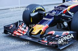 Scuderia Toro Rosso STR11 front wing. 01.03.2016. Formula One Testing, Day One, Barcelona, Spain. Tuesday.