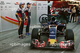 (L to R): Carlos Sainz Jr (ESP) Scuderia Toro Rosso and Max Verstappen (NLD) Scuderia Toro Rosso with the Scuderia Toro Rosso STR11. 01.03.2016. Formula One Testing, Day One, Barcelona, Spain. Tuesday.