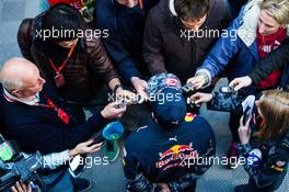 Daniel Ricciardo (AUS) Red Bull Racing with the media. 02.03.2016. Formula One Testing, Day Two, Barcelona, Spain. Wednesday.