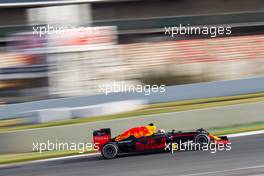 Daniel Ricciardo (AUS) Red Bull Racing RB12. 02.03.2016. Formula One Testing, Day Two, Barcelona, Spain. Wednesday.