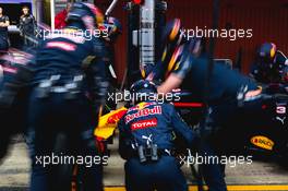 Red Bull Racing practices a pit stop. 02.03.2016. Formula One Testing, Day Two, Barcelona, Spain. Wednesday.