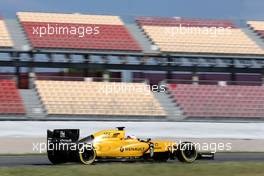 Kevin Magnussen (DEN), Renault Sport F1 Team  18.05.2016. Formula One In-Season Testing, Day Two, Barcelona, Spain. Wednesday.