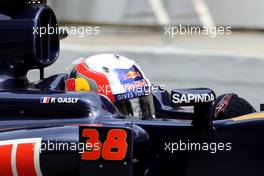 Pierre Gasly (FRA), Scuderia Toro Rosso   17.05.2016. Formula One In-Season Testing, Day One, Barcelona, Spain. Tuesday.