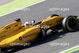 Kevin Magnussen (DEN), Renault Sport F1 Team  18.05.2016. Formula One In-Season Testing, Day Two, Barcelona, Spain. Wednesday.