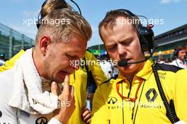 Kevin Magnussen (DEN) Renault Sport F1 Team on the grid. 28.08.2016. Formula 1 World Championship, Rd 13, Belgian Grand Prix, Spa Francorchamps, Belgium, Race Day.