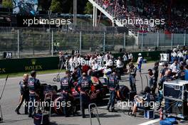 Daniil Kvyat (RUS) Scuderia Toro Rosso STR11 on the grid. 28.08.2016. Formula 1 World Championship, Rd 13, Belgian Grand Prix, Spa Francorchamps, Belgium, Race Day.