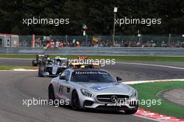 Nico Rosberg (GER) Mercedes AMG F1 W07 Hybrid leads behind the FIA Safety Car. 28.08.2016. Formula 1 World Championship, Rd 13, Belgian Grand Prix, Spa Francorchamps, Belgium, Race Day.